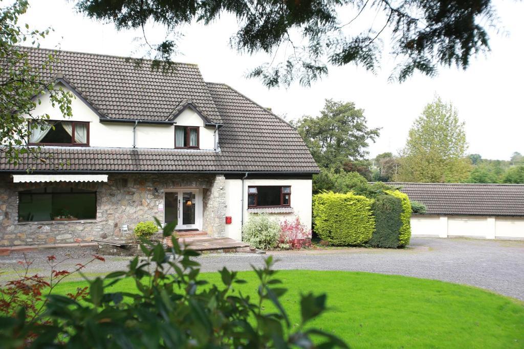 Ewenny Farm Guest House Bridgend  Exterior photo