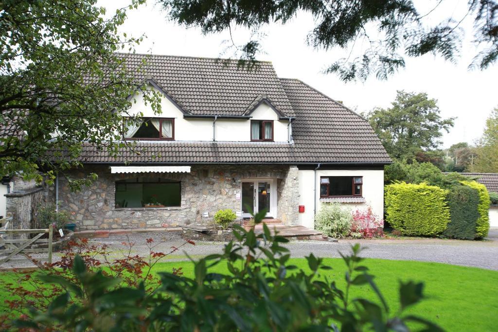 Ewenny Farm Guest House Bridgend  Exterior photo